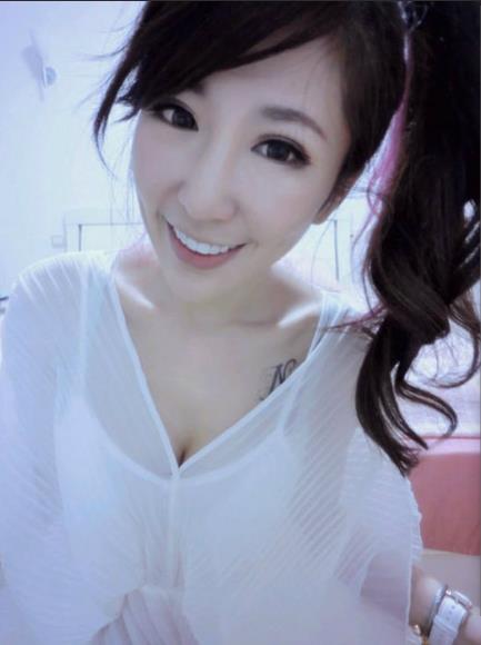 台湾妹妹经典合集：贝拉alleys带来的诱人swag！