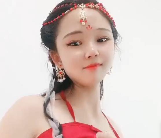 哺乳少妇早餐挤馒头