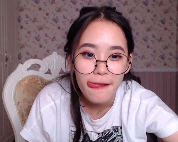 可爱的国际CB站超敏感镜娘