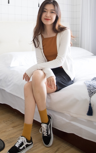 物恋传媒172期：恋足系列，棉袜和裸足套图，13个四人游和1V1的08G。