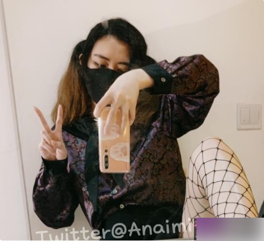 私拍展示奶味小咪的Onlyfan
