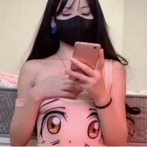 御姐桃酱黑丝死库水1V301M