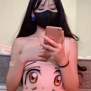 御姐桃酱黑丝死库水1V301M
