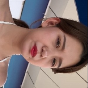白色性感比基尼美女展示长腿翘臀，高清视频免费下载