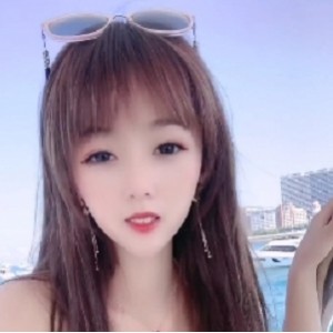 《倩宝宝高清露脸，精选身材，女神级33V，1P，302M，让你心动不已！》