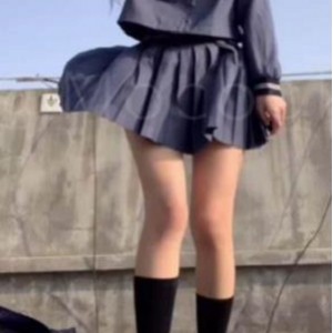 上海00后女学生小贝贝的日常解压秘籍，让你轻松释放压力！