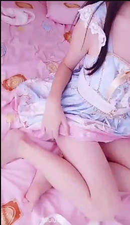 《网红妹子茴茴木，百度云多人游，一起来体验吧！》