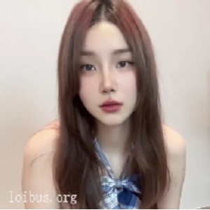 限时特惠自行打包超薄黑丝，一次购齐1V8P+703MB，立享百度盘下载！