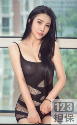 抖音主播楠楠：潮流穿搭美少女，丰满身材舞蹈韩国舞，女人味时尚