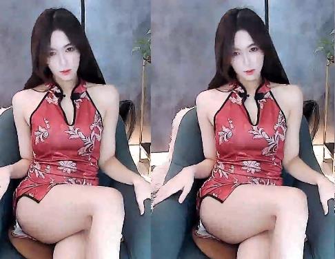 虎牙精选社保姬石瑶土豪高价定制旗袍情调热裤烧舞舞蹈诱惑1V381M素土豪bao鱼商品虎牙精选社保姬石瑶高价定制旗袍热裤舞蹈诱惑1V381M土豪bao鱼