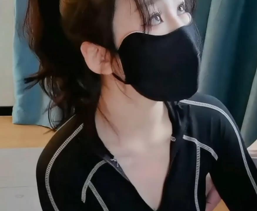 窈窕身材的170cm车模女神淑怡