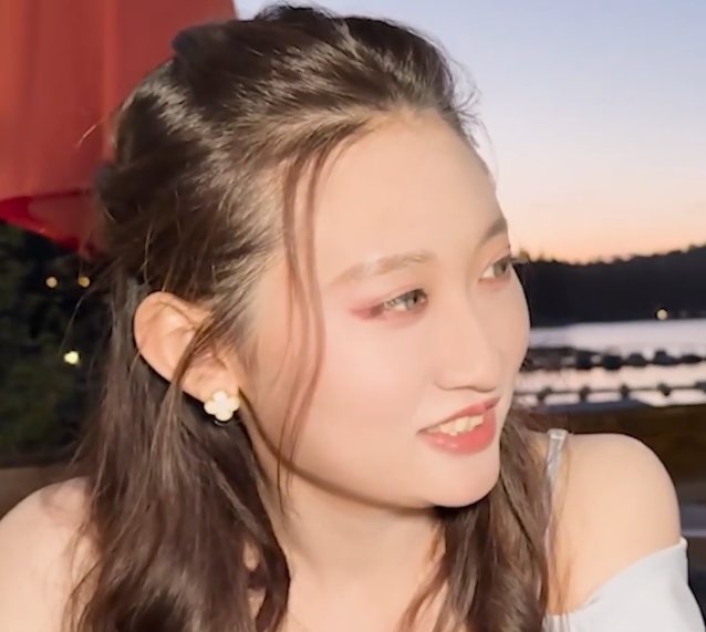 推特林千夜清纯反差合集30部50G嫩