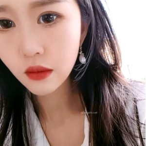 奔放乌苏儿户外女神视频38部合集16.4G