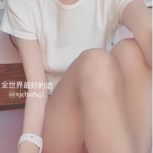 酒儿绝美私拍合集39部6.9G蜜桃太翘了